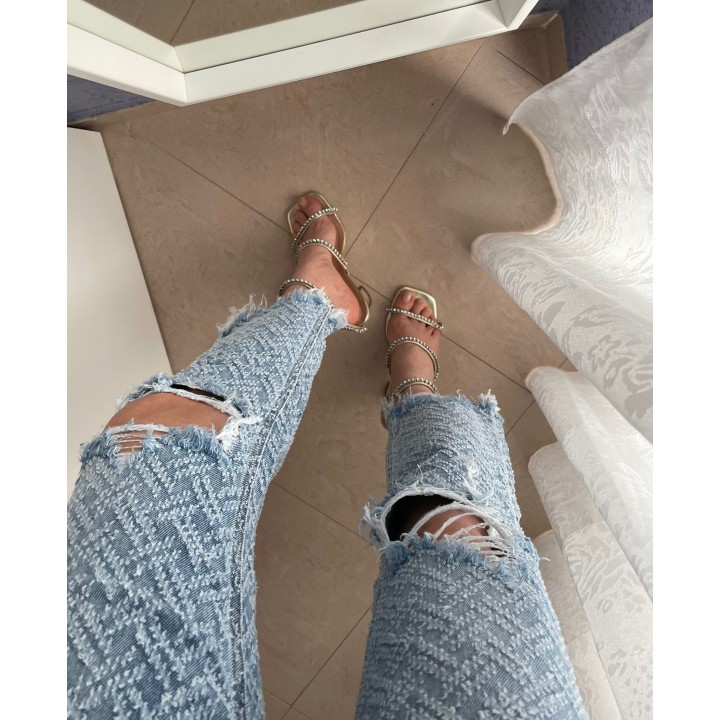 Ripped Jeans Flare