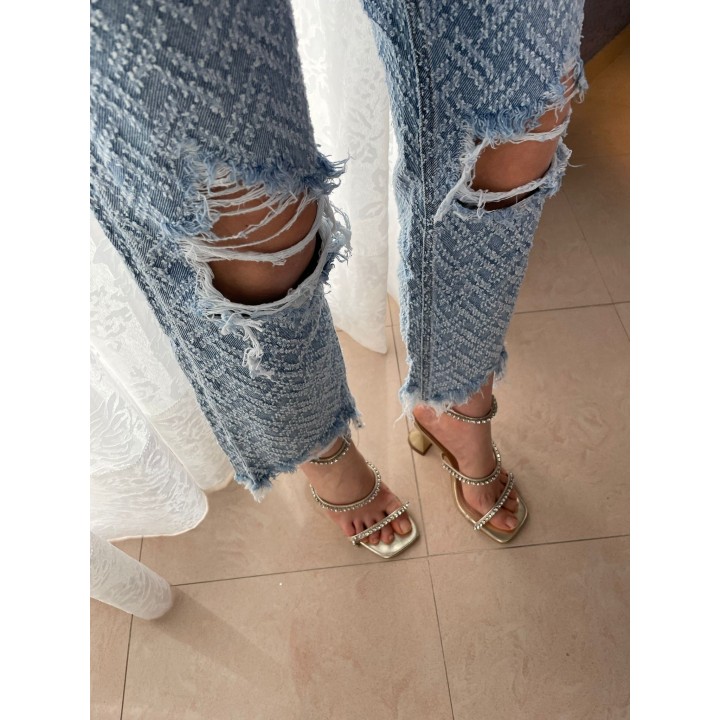 Ripped Jeans Flare