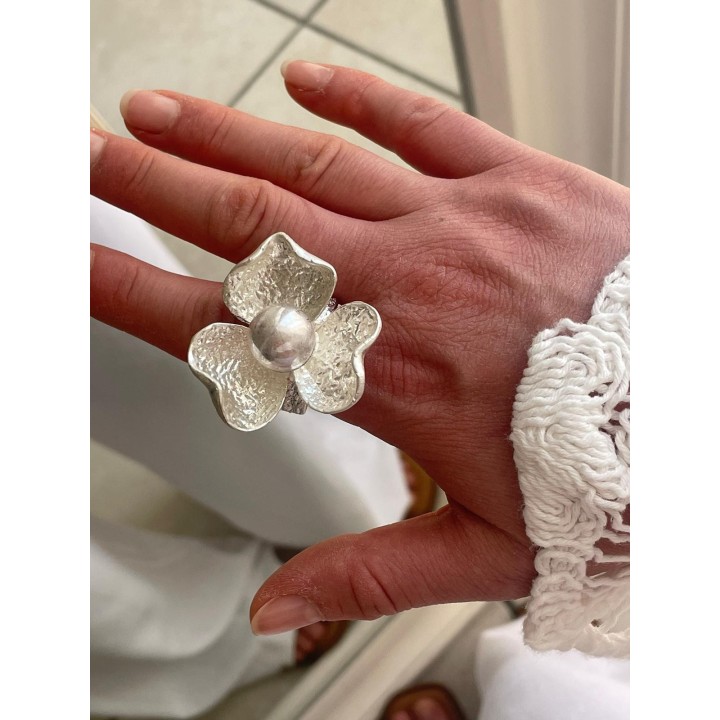 Raw Flower Ring - Silver | Portobello Road Shop